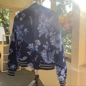 😍 Floral bomber jacket